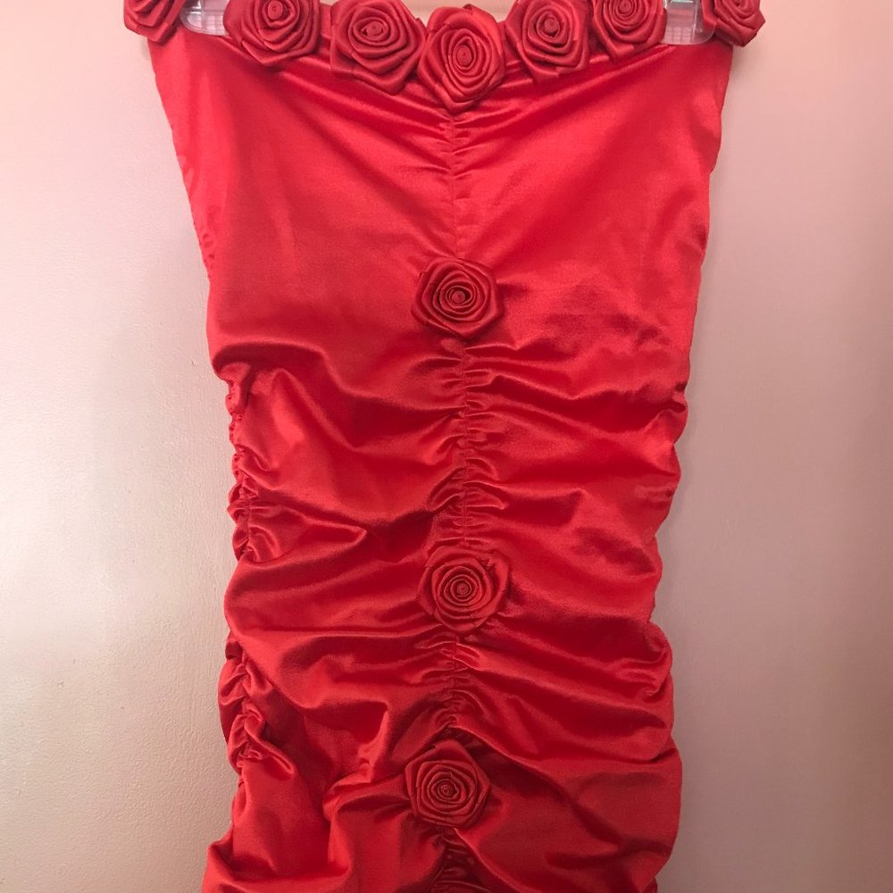 Dress, strapless, red